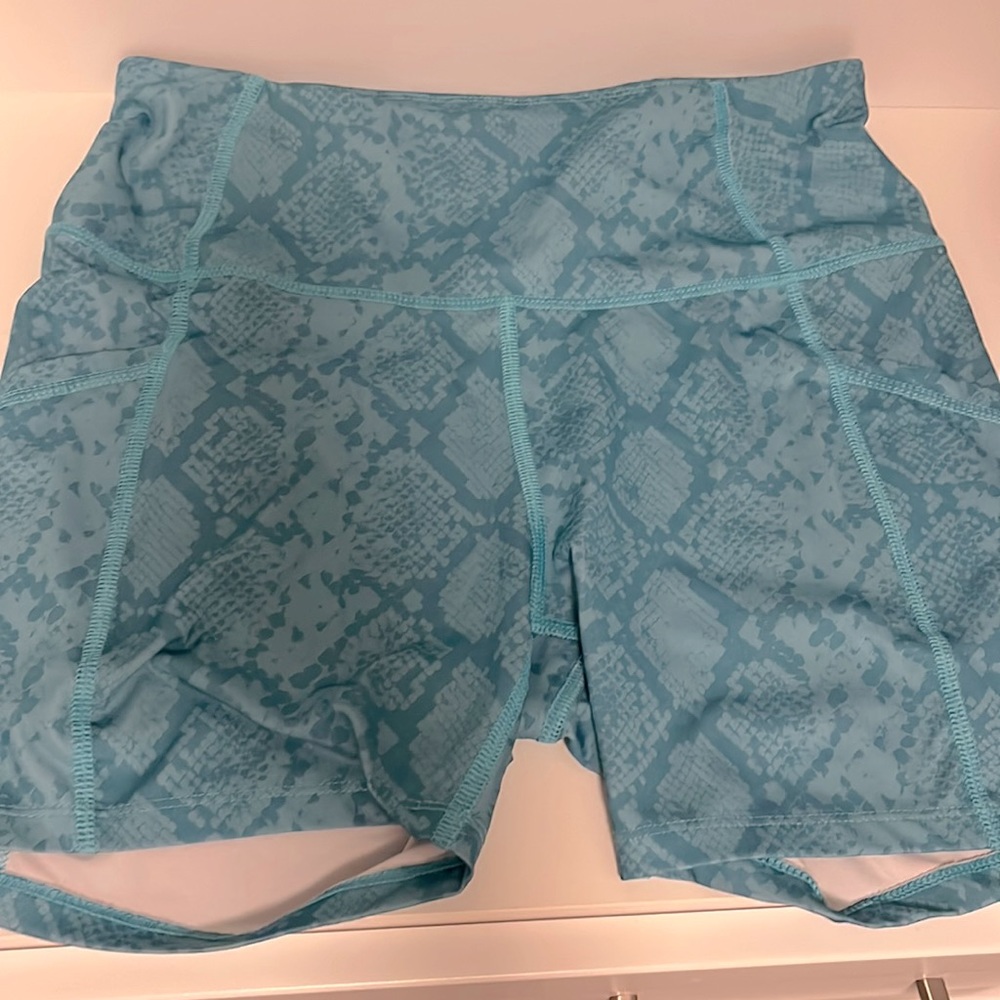 TEAL Size Medium - Athletic Works Women's Bike Shorts - Moisture-Wicking